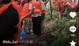 网友爆料山洪事件视频播放,惊险山洪事件视频曝光，现场惊心动魄